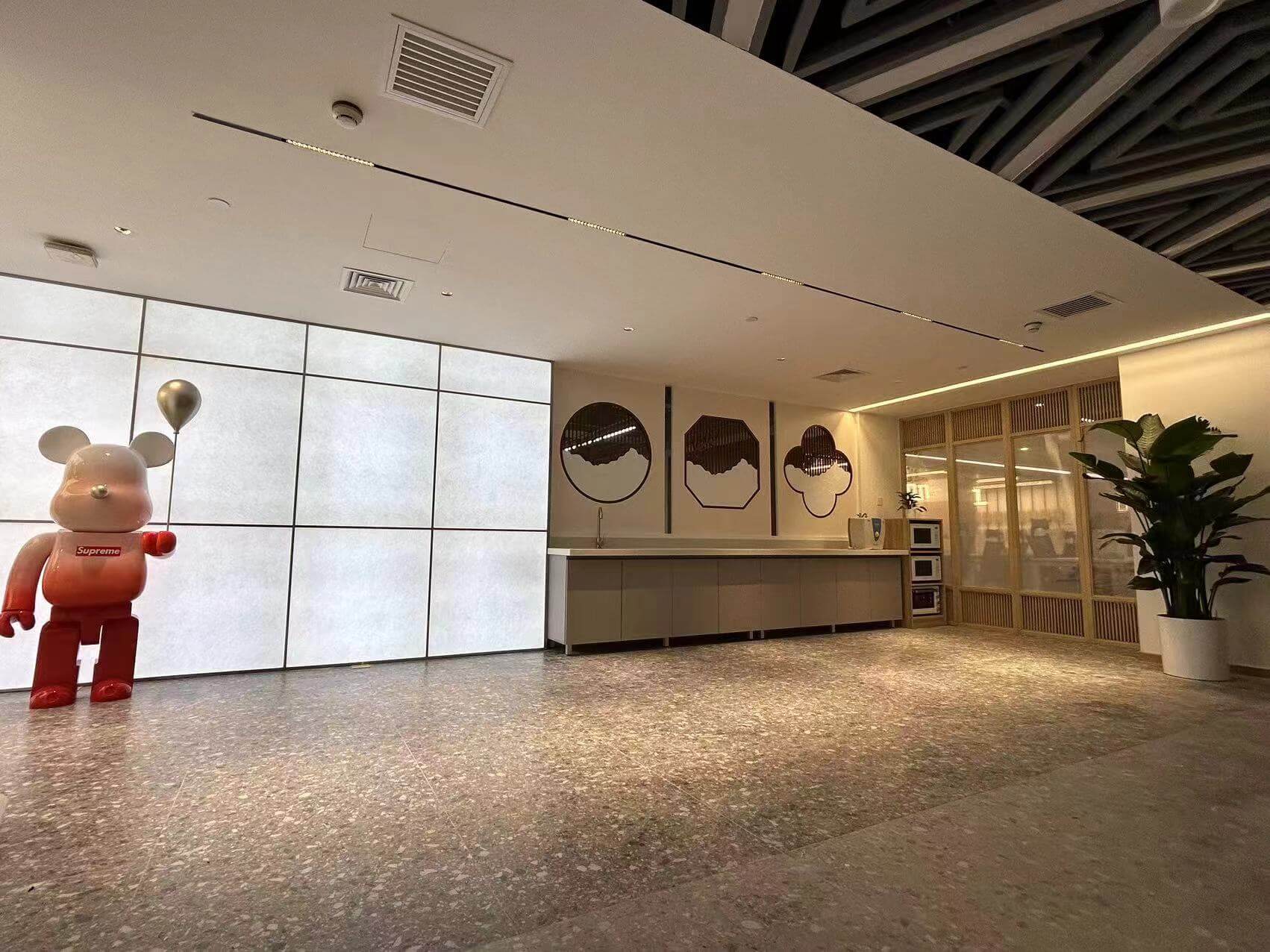 东枫德必WE     1088平米办公室